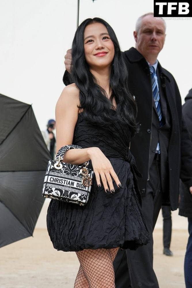 Leggy Kim Ji-soo Attends the Dior Fashion Show in Paris - #27