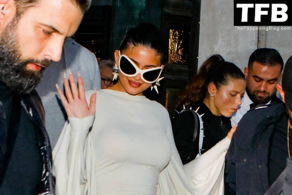 Kylie Jenner Flaunts Her Curves in a White Dress During Paris Fashion Week - #58