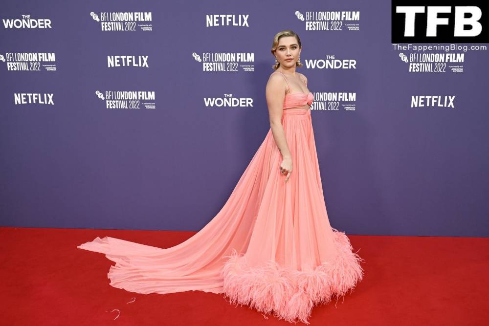 Florence Pugh Stuns on the Red Carpet at 1CThe Wonder 1D Premiere in London - #31
