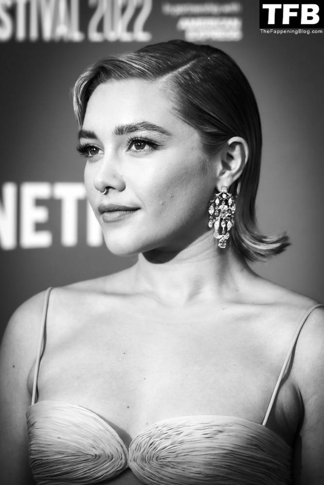 Florence Pugh Stuns on the Red Carpet at 1CThe Wonder 1D Premiere in London - #13