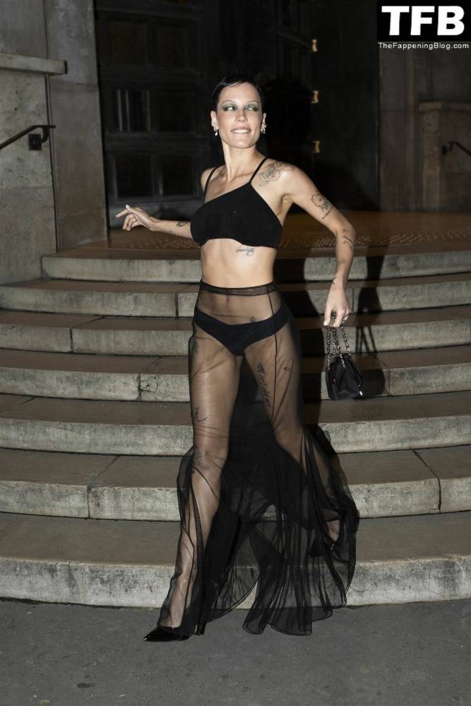 Halsey Looks Hot in a See-Through Dress at the Tiffany & Co Is Hosting Beyonce Party - #4