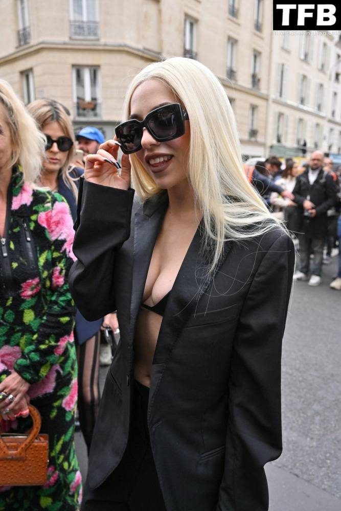 Ava Max Displays Her Sexy Tits as She Attends the Lanvin Show in Paris - #37