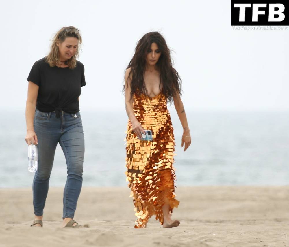 Sarah Shahi is Spotted During a Beach Shoot in LA - #36