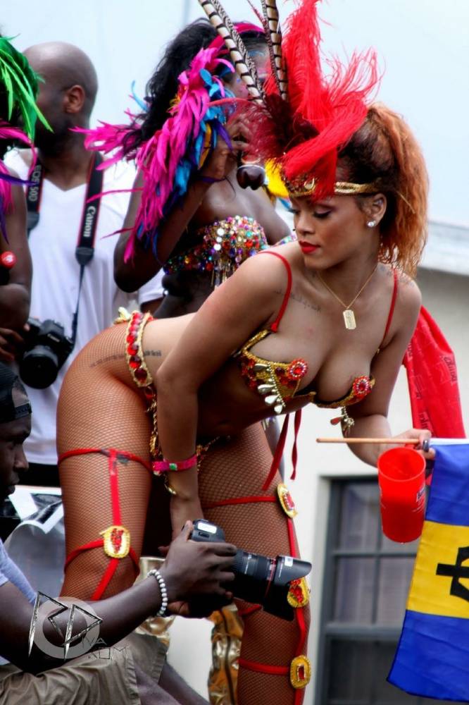 Rihanna Bikini Nip Slip Barbados Festival Photos Leaked - #1