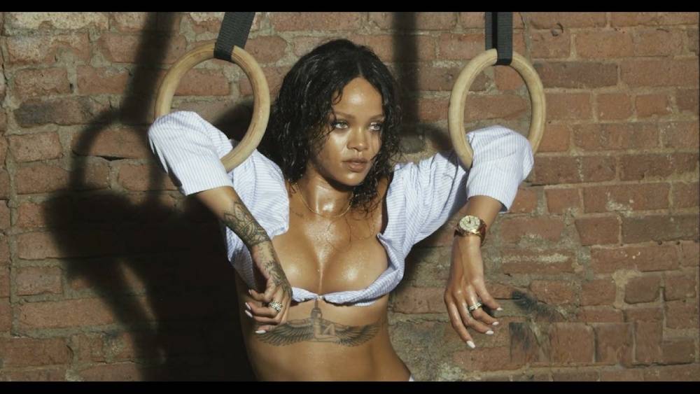 Rihanna Nude Beach Photoshoot Set Leaked - #9