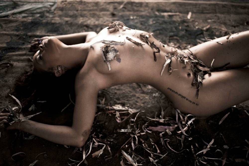 Rihanna Nude Beach Photoshoot Set Leaked - #8