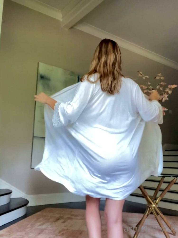 Ashley Tervort Nude Robe Strip Onlyfans photo Leaked - #1