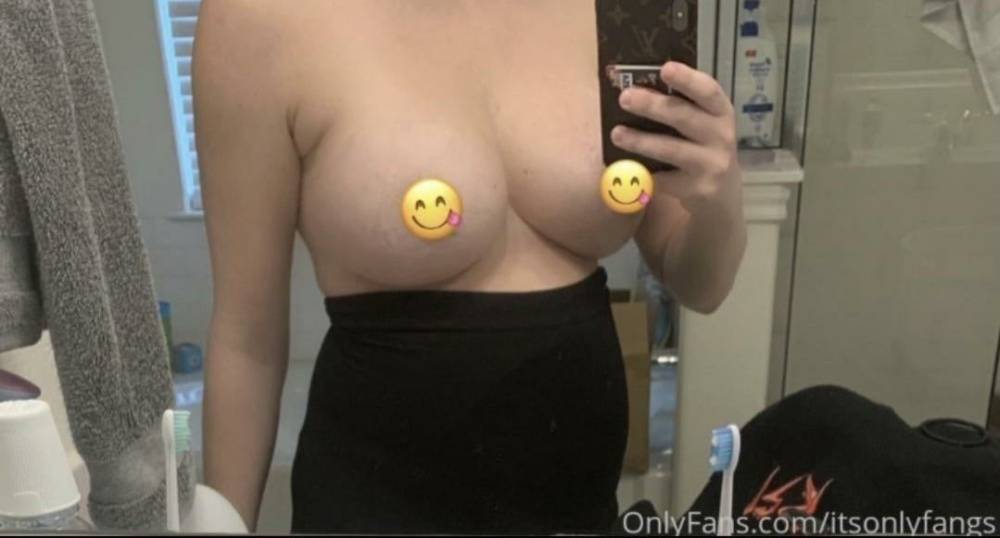 Fangs Nude Boobs Onlyfans Content Leaked - #15