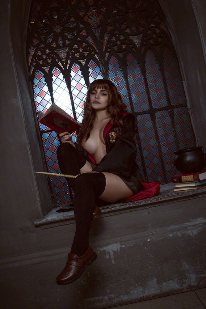 Kalinka Fox Hermione Harry Potter Cosplay Set Leaked - #7