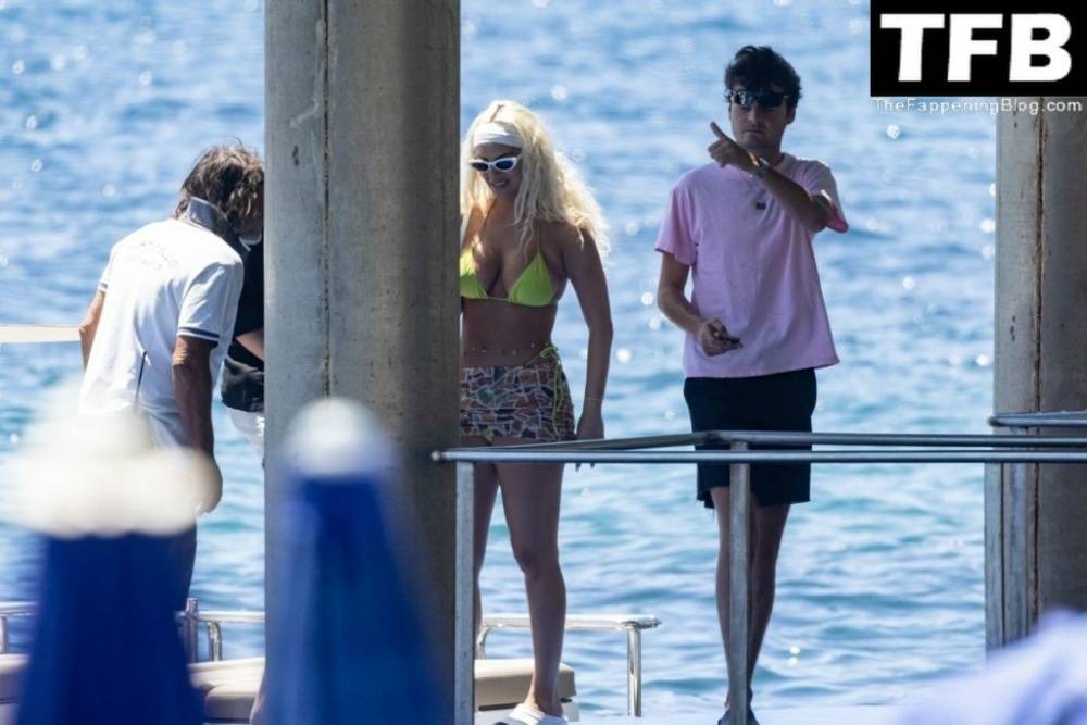 Kelsey Calemine Rocks a Yellow Bikini Aboard a Yacht on a Summer Break in Nerano - #3