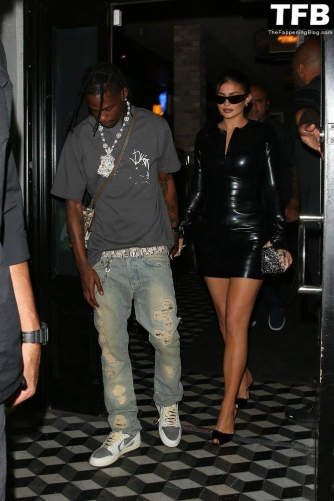 Kylie Jenner & Travis Scott Dine Out with James Harden at Celeb Hotspot Crag 19s in WeHo - #3