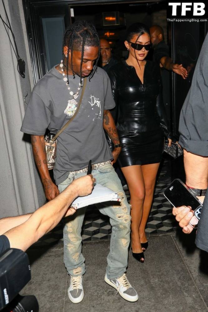 Kylie Jenner & Travis Scott Dine Out with James Harden at Celeb Hotspot Crag 19s in WeHo - #6