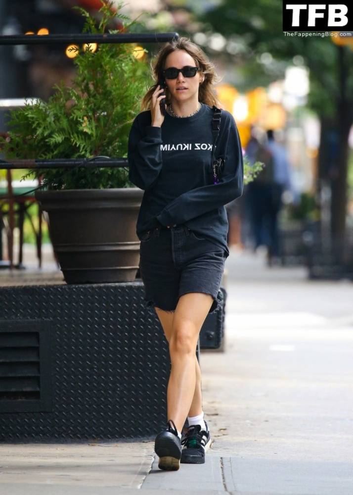 Suki Waterhouse Dons Denim Shorts for a Solo Outing in the Big Apple - #14