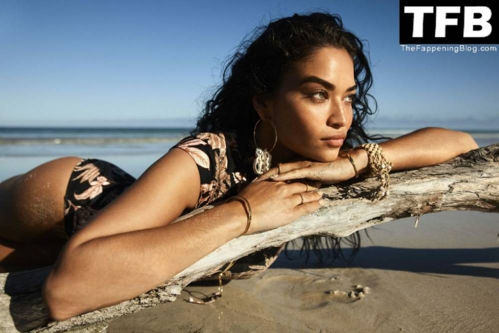 Shanina Shaik is the Face of Seafolly 19s 1CChase the Sun 1D Campaign - #15