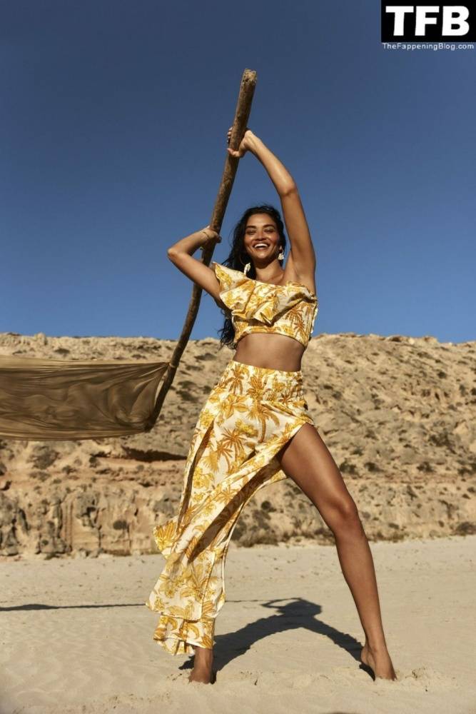 Shanina Shaik is the Face of Seafolly 19s 1CChase the Sun 1D Campaign - #9
