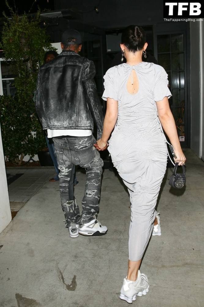 Kylie Jenner & Travis Scott Arrive for a Romantic Dinner in Malibu - #18