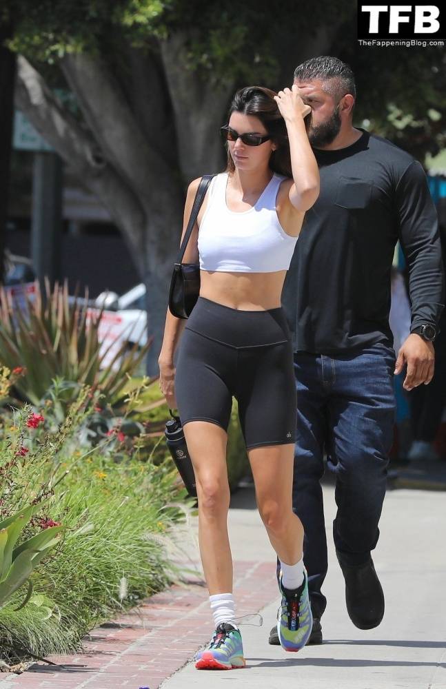 Kendall Jenner Puts Her Abs and Legs on Display During Workout Session in WeHo - #51