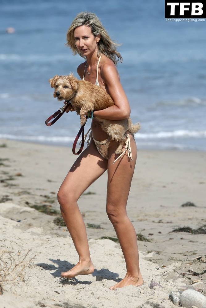 Lady Victoria Hervey Takes Her Norfolk Terrier D 19Artagnan For Beach Stroll in Malibu - #21