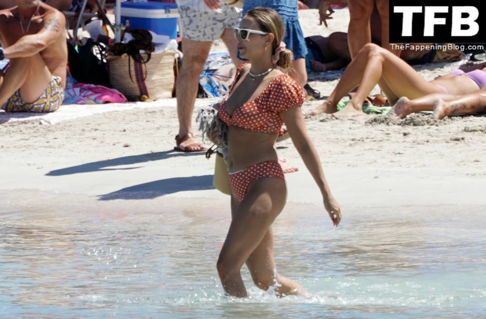 Sophie Hermann Shows Off Her Nude Tits on the Beach in Formentera - #9