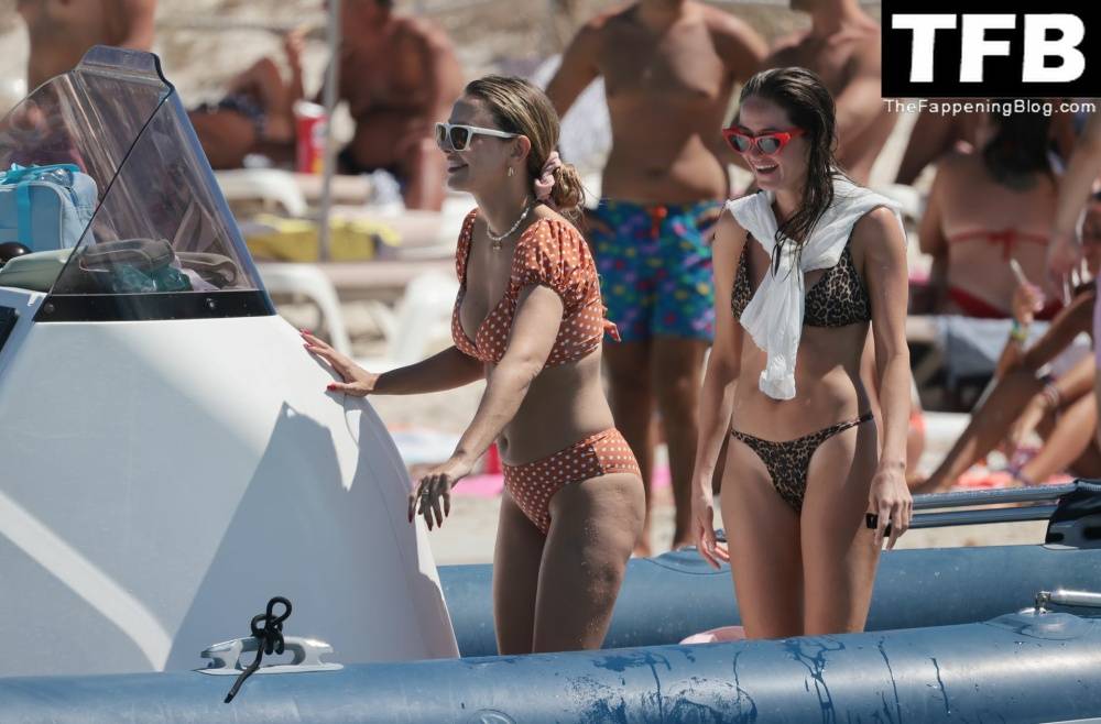 Sophie Hermann Shows Off Her Nude Tits on the Beach in Formentera - #17