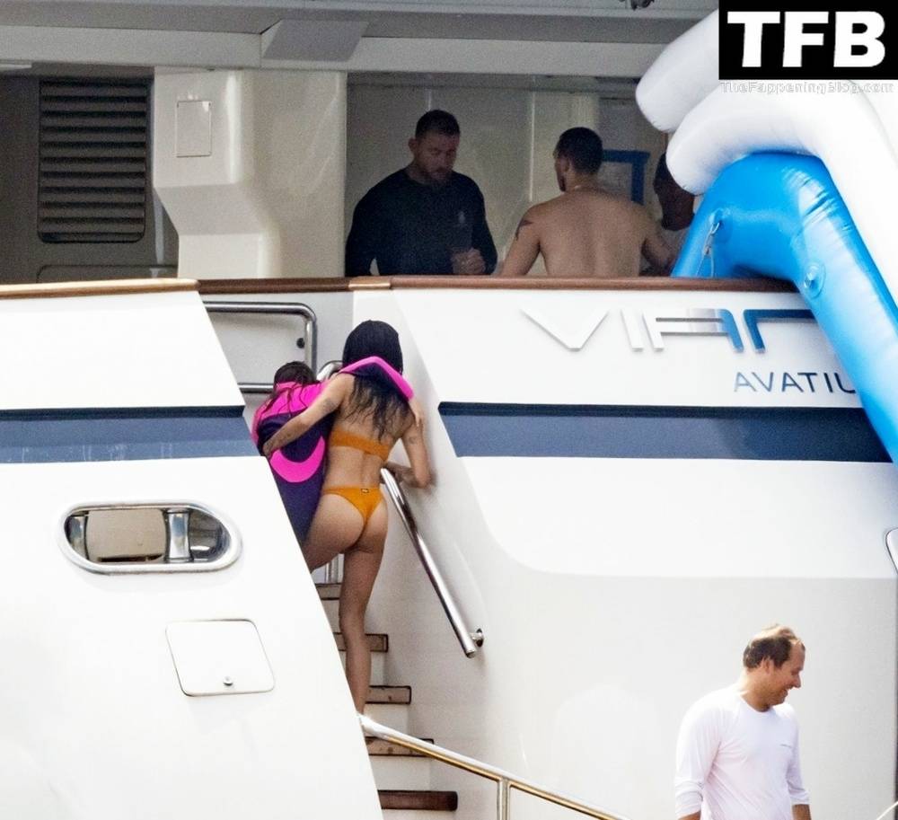 Zoe Kravitz & Channing Tatum Pack on the PDA While on a Romantic Holiday on a Mega Yacht in Italy - #60