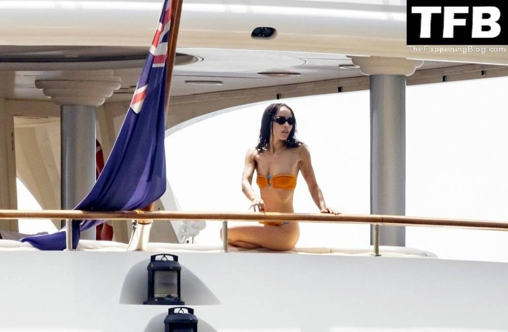 Zoe Kravitz & Channing Tatum Pack on the PDA While on a Romantic Holiday on a Mega Yacht in Italy - #43