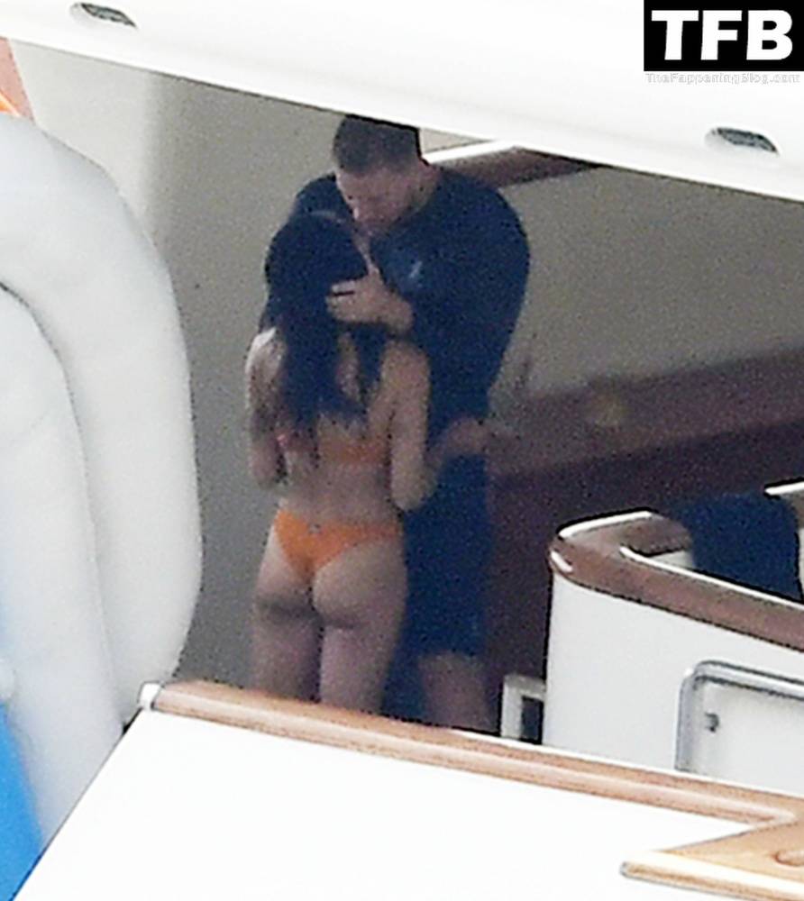 Zoe Kravitz & Channing Tatum Pack on the PDA While on a Romantic Holiday on a Mega Yacht in Italy - #2