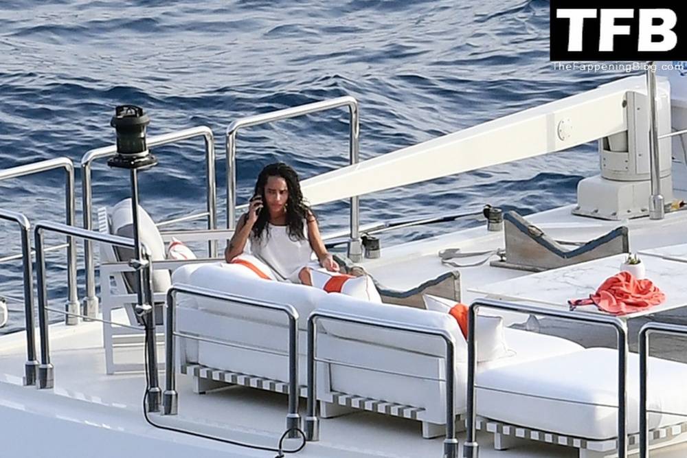 Zoe Kravitz & Channing Tatum Pack on the PDA While on a Romantic Holiday on a Mega Yacht in Italy - #4