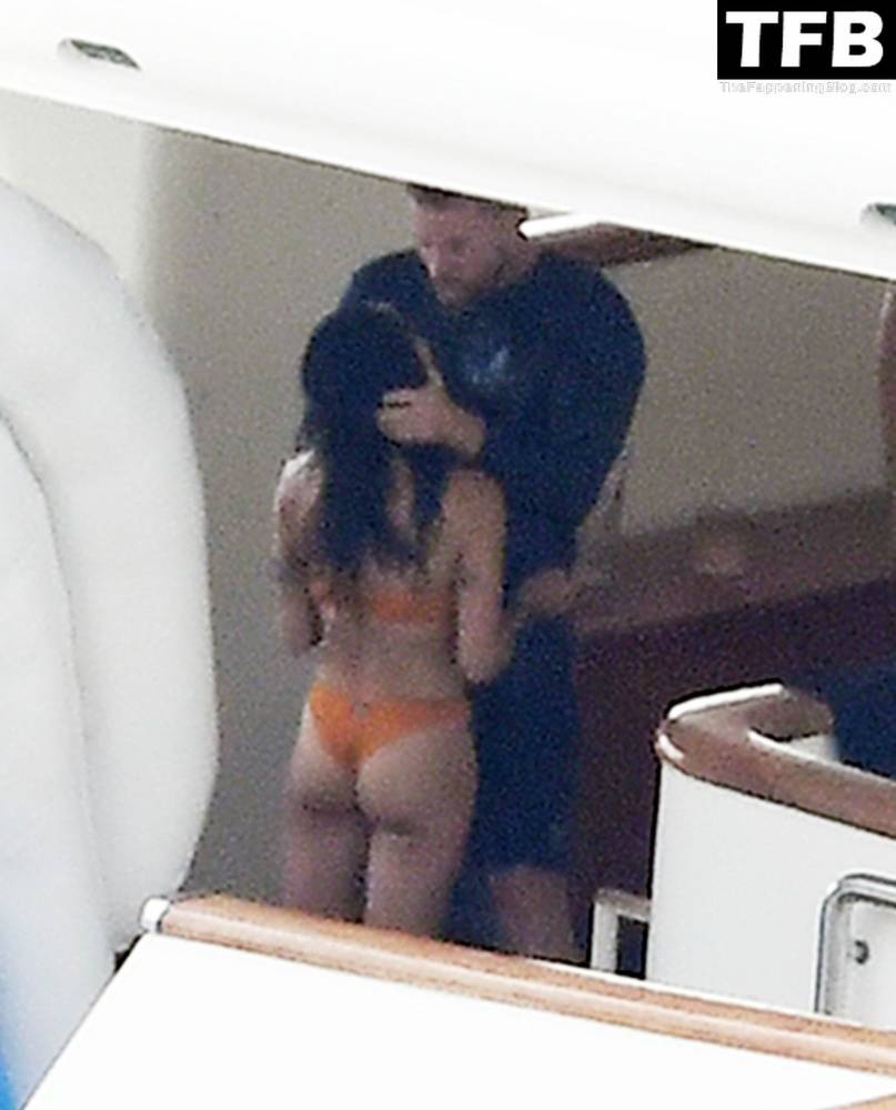 Zoe Kravitz & Channing Tatum Pack on the PDA While on a Romantic Holiday on a Mega Yacht in Italy - #19