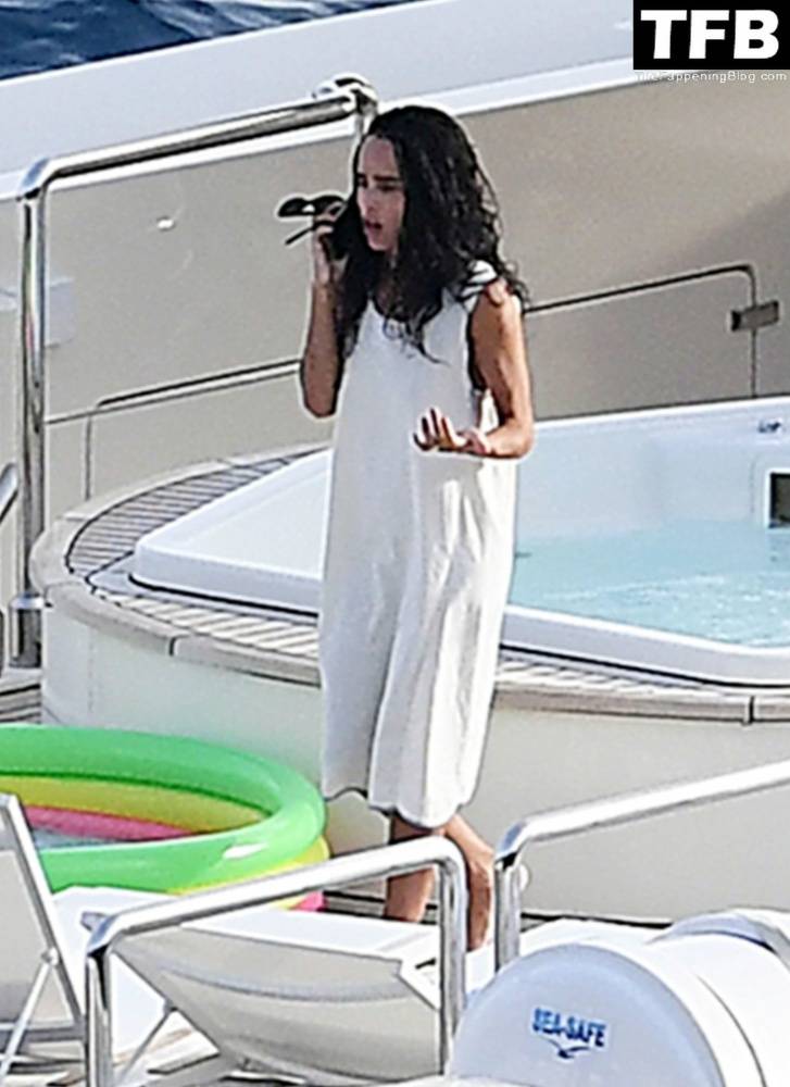 Zoe Kravitz & Channing Tatum Pack on the PDA While on a Romantic Holiday on a Mega Yacht in Italy - #25