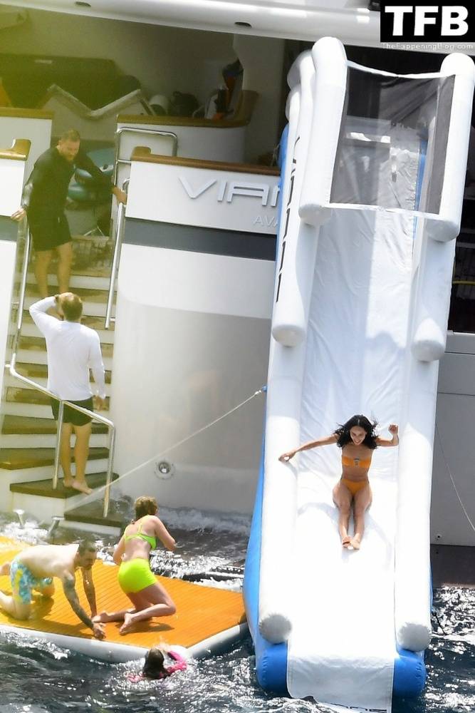 Zoe Kravitz & Channing Tatum Pack on the PDA While on a Romantic Holiday on a Mega Yacht in Italy - #33