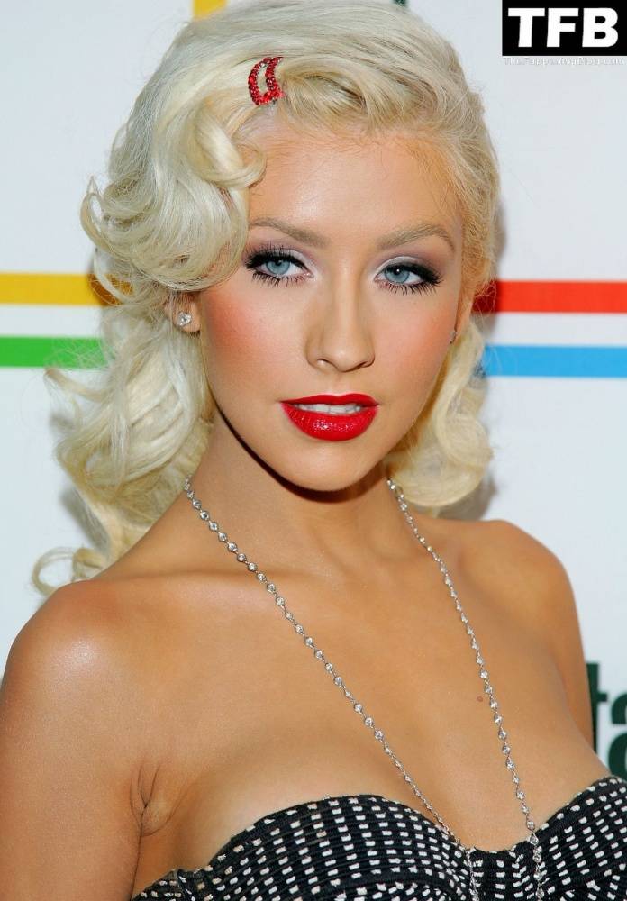 Christina Aguilera Nude & Sexy Collection – Part 2 - #90