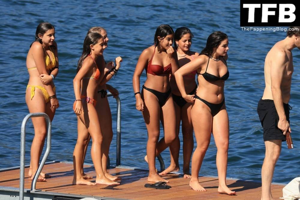 Addison Rae Displays Her Curves in a Black Bikini on Holiday with Omer Fedi on Lake Como - #47