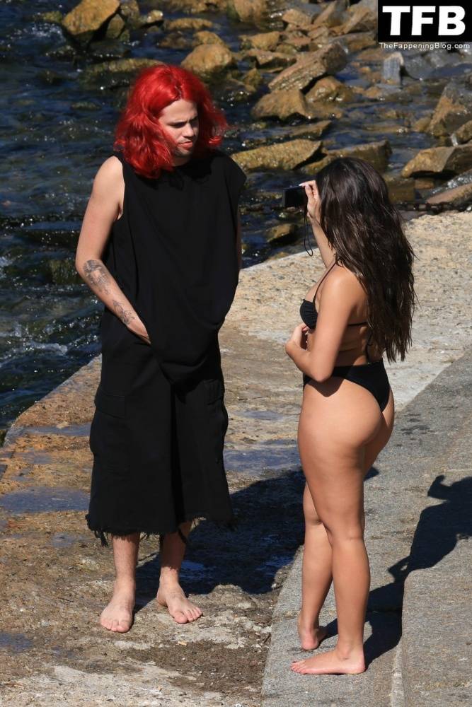 Addison Rae Displays Her Curves in a Black Bikini on Holiday with Omer Fedi on Lake Como - #39