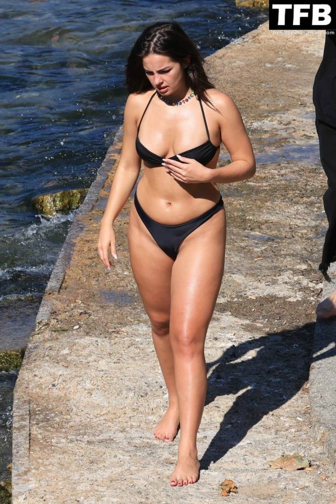 Addison Rae Displays Her Curves in a Black Bikini on Holiday with Omer Fedi on Lake Como - #51
