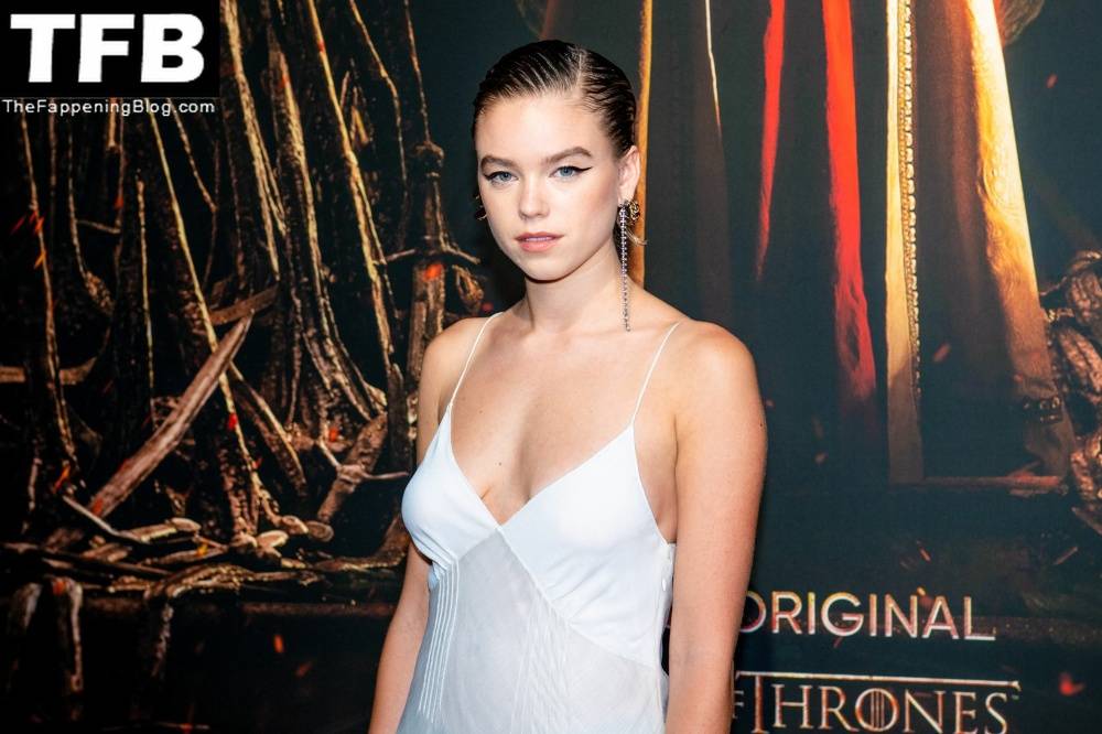 Braless Milly Alcock Looks Sexy at the HBO Max 19s 1CHouse Of The Dragon 1D Premiere in Amsterdam - #10