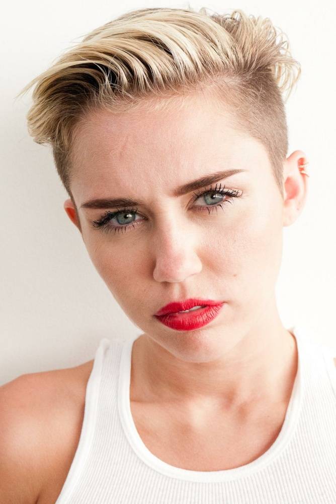 Miley Cyrus See-Through Panties BTS Set Leaked - #1