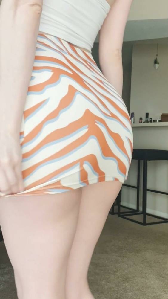 Erin Olash Sexy Skirt Try-On Video Leaked - #7