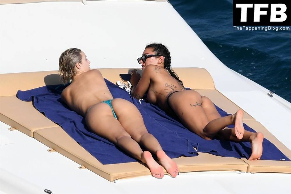 Ella Ding & Domenica Calarco Show Off Their Nude Tits While on Holiday on the Amalfi Coast - #42
