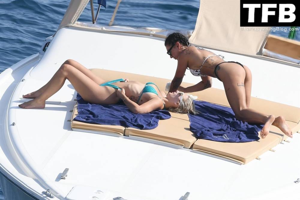 Ella Ding & Domenica Calarco Show Off Their Nude Tits While on Holiday on the Amalfi Coast - #3