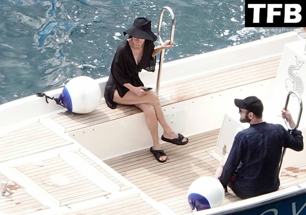 Courteney Cox Enjoys the Summer Holiday with Johnny McDaid in Positano - #51