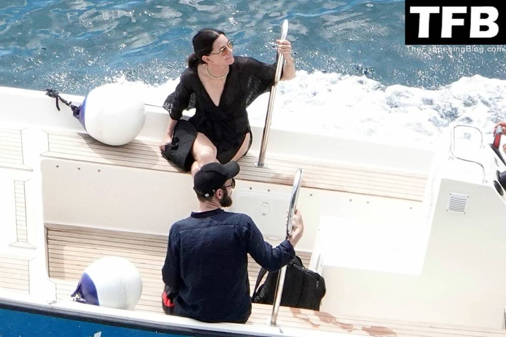 Courteney Cox Enjoys the Summer Holiday with Johnny McDaid in Positano - #19