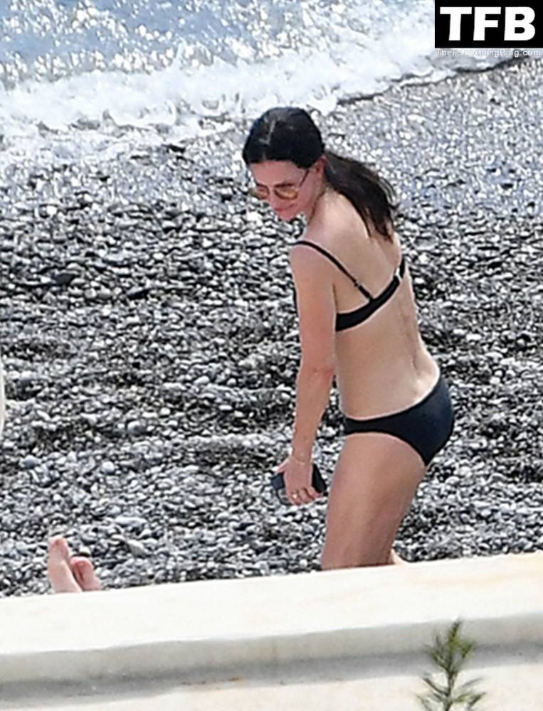 Courteney Cox Enjoys the Summer Holiday with Johnny McDaid in Positano - #10
