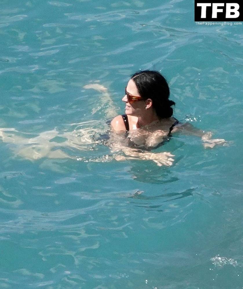 Katy Perry & Orlando Bloom Enjoy Their Summer Vacation on Positano - #63