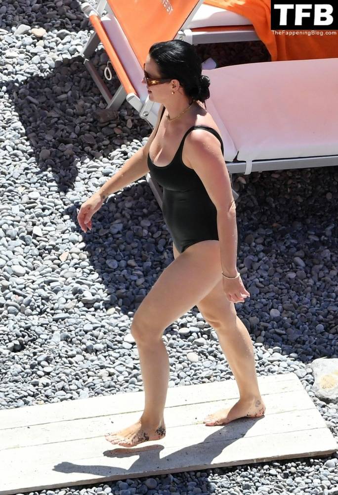 Katy Perry & Orlando Bloom Enjoy Their Summer Vacation on Positano - #43