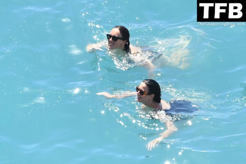 Katy Perry & Orlando Bloom Enjoy Their Summer Vacation on Positano - #59