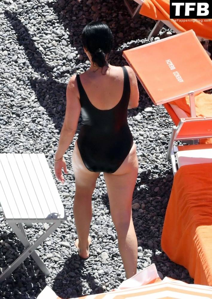 Katy Perry & Orlando Bloom Enjoy Their Summer Vacation on Positano - #9