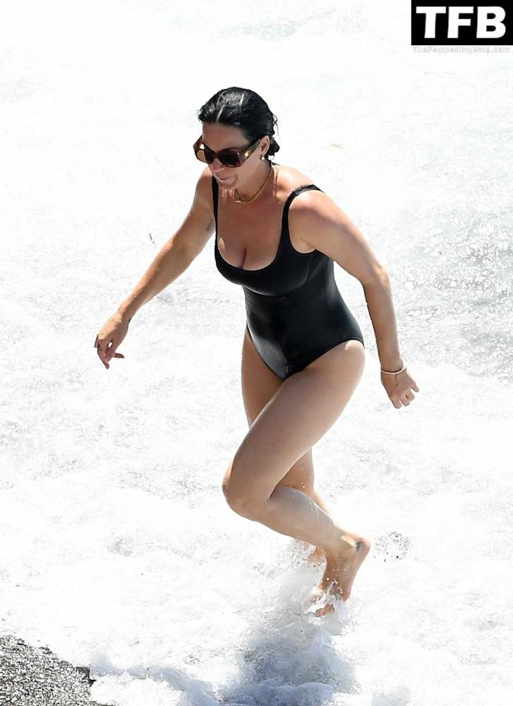 Katy Perry & Orlando Bloom Enjoy Their Summer Vacation on Positano - #68