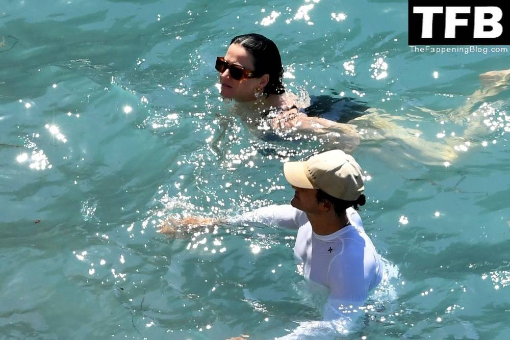 Katy Perry & Orlando Bloom Enjoy Their Summer Vacation on Positano - #49