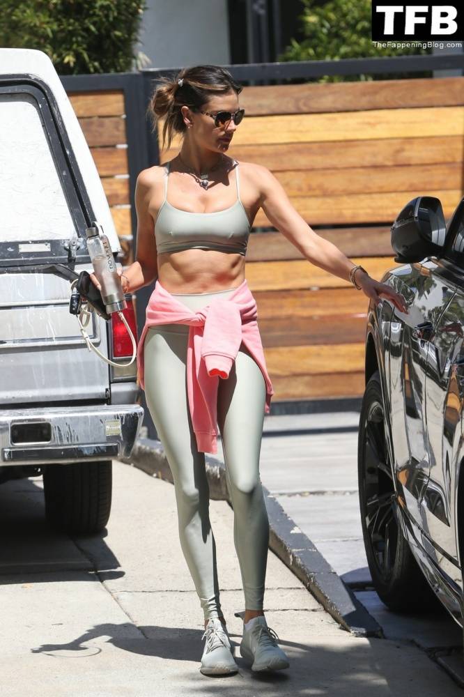 Alessandra Ambrosio Starts Off Her Week with a Trip to the Gym - #47